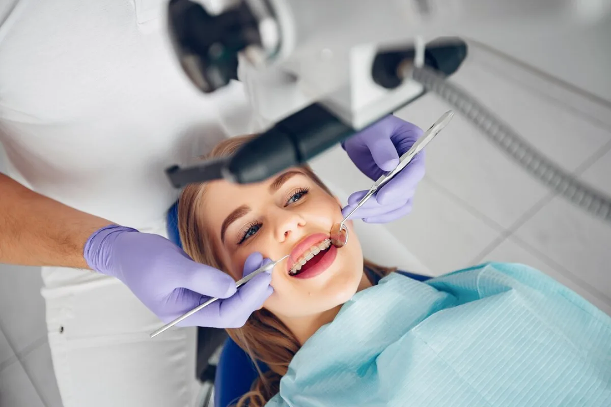 Dental Health During Pregnancy: Safe Treatments and Timing